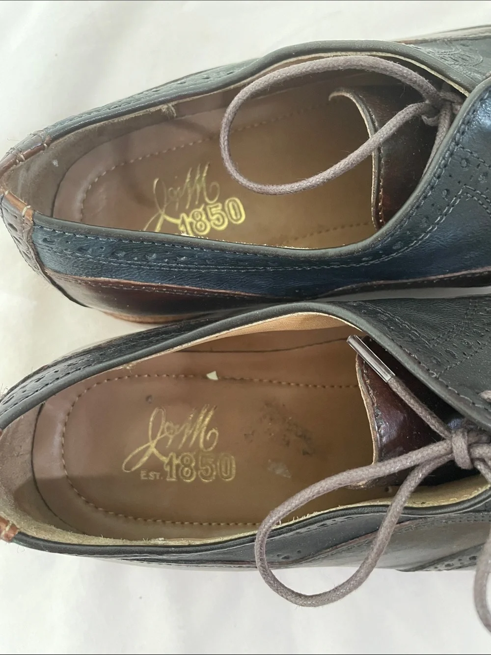 Johnson and Murphy Classic Two-Tone Wingtip Oxfords in Browns Sz 11.5M